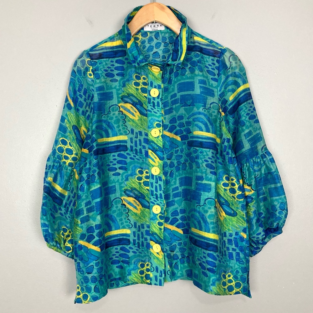 Terra SJ Apparel Blouse Women’s Sz XS Button Front Art To Wear Colorful Abstract